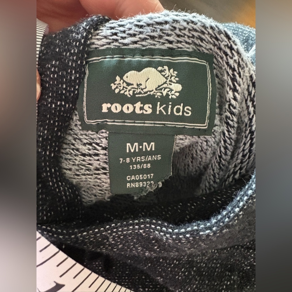 Roots Kids Black Sweater - Picture 2 of 4